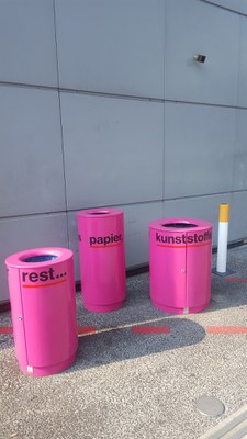 Poubelles_roses